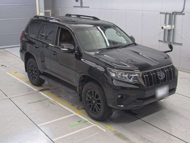 TOYOTA LAND CRUISER PRADO 2022