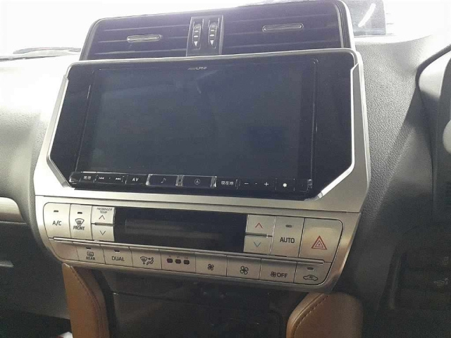 TOYOTA LAND CRUISER PRADO 2022