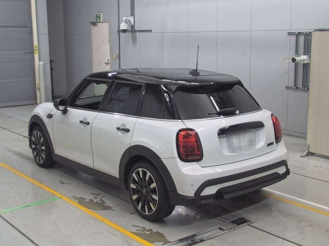 BMW MINI 2024