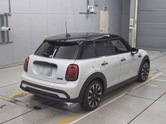 BMW MINI 2024