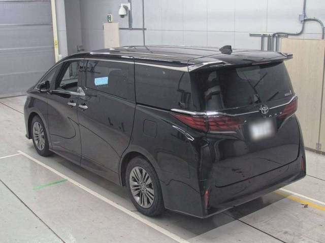 TOYOTA ALPHARD 2024