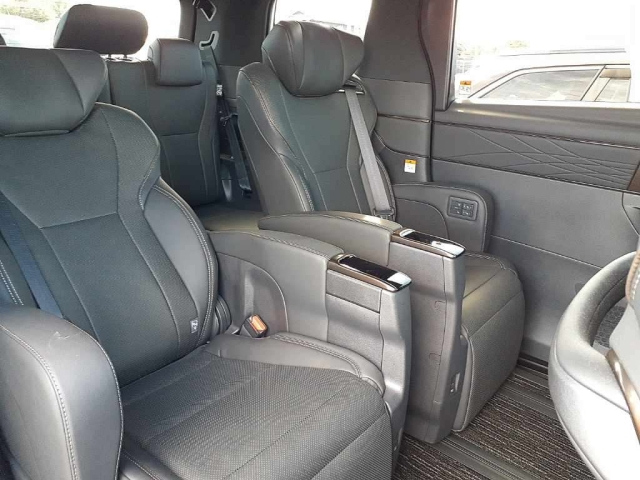 TOYOTA ALPHARD 2024