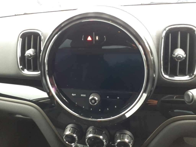 BMW MINI 2023