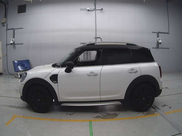 BMW MINI 2023