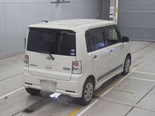 DAIHATSU MOVE CONTE 2010