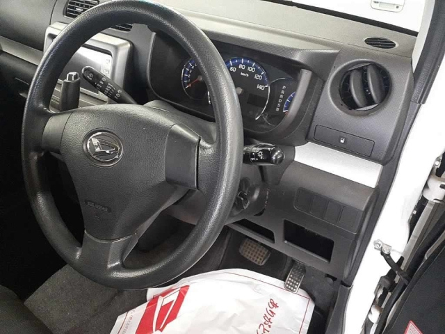 DAIHATSU MOVE CONTE 2010