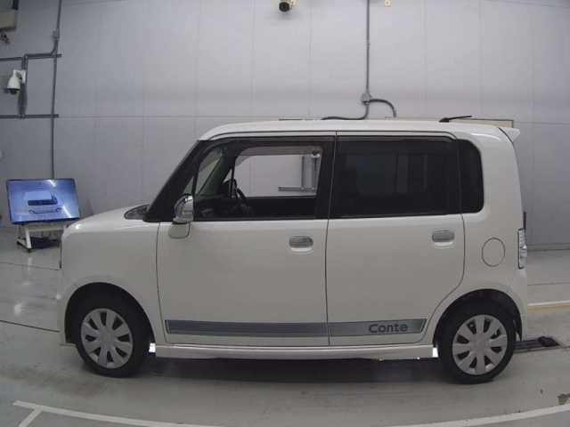 DAIHATSU MOVE CONTE 2010