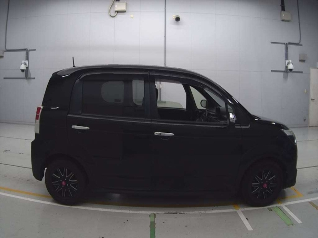 TOYOTA SPADE 2016