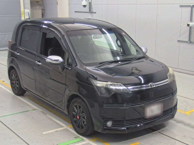 TOYOTA SPADE 2016