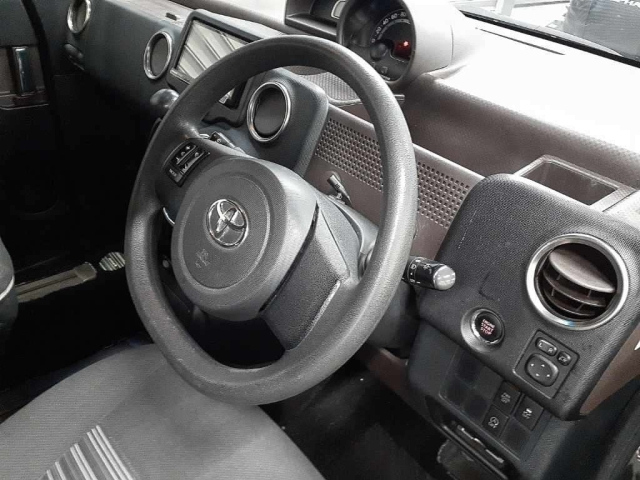 TOYOTA SPADE 2016
