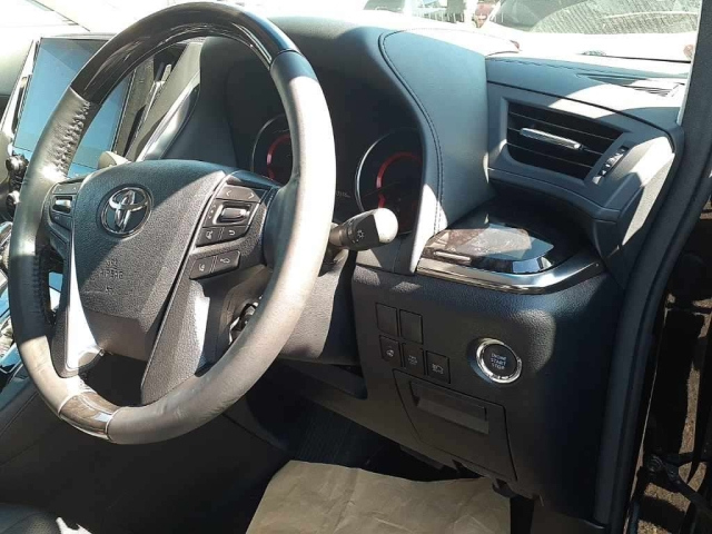 TOYOTA VELLFIRE 2021