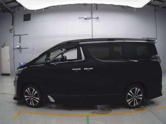 TOYOTA VELLFIRE 2021