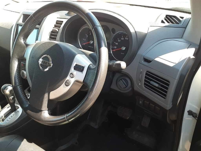 NISSAN X-TRAIL 2009