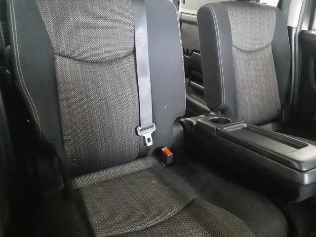 NISSAN SERENA 2015