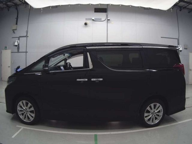TOYOTA ALPHARD 2022