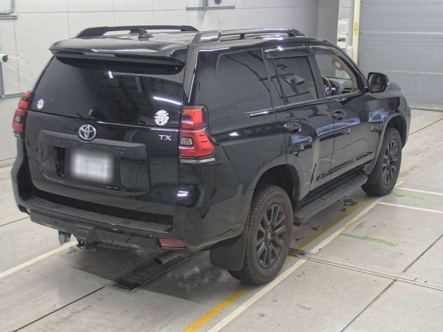 TOYOTA LAND CRUISER PRADO 2023