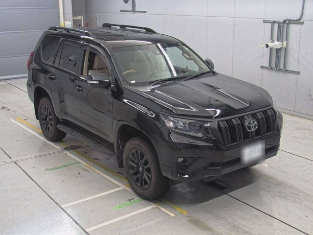 TOYOTA LAND CRUISER PRADO 2023