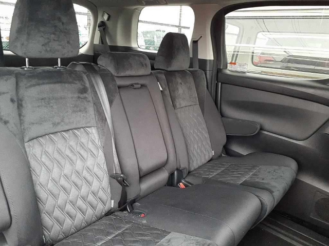 TOYOTA ALPHARD 2022