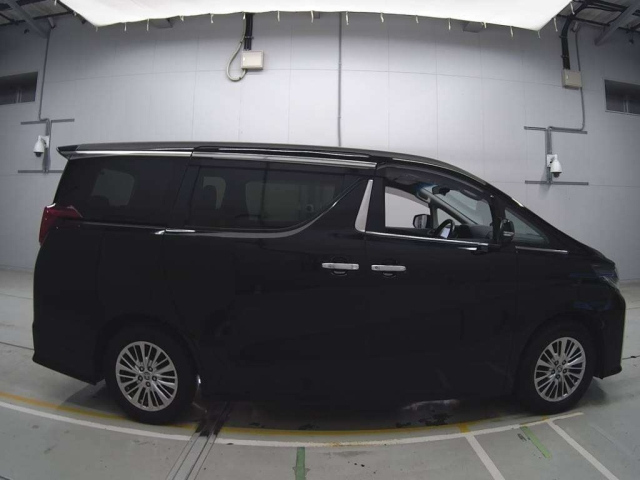 TOYOTA ALPHARD 2022