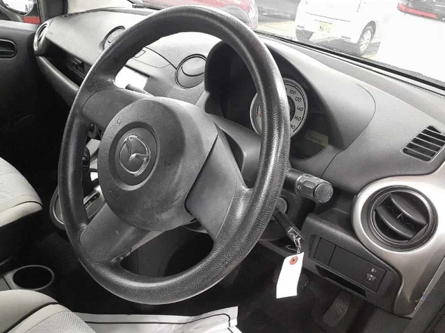 MAZDA DEMIO 2008