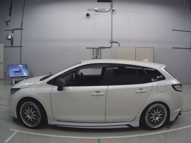 TOYOTA COROLLA TOURING 2021