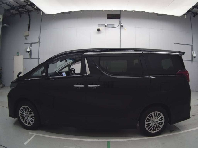 TOYOTA ALPHARD 2022