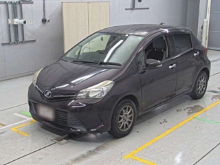 TOYOTA VITZ 2015