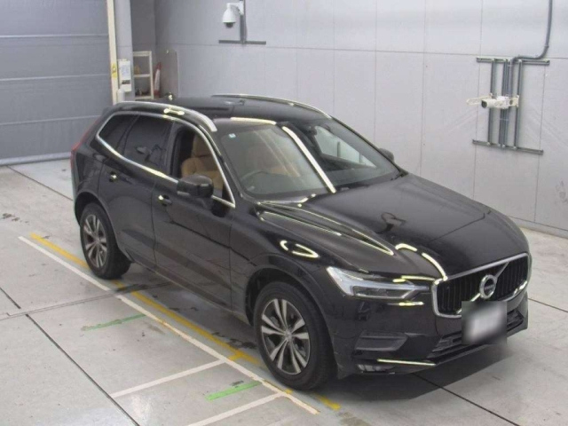 VOLVO XC60 2019