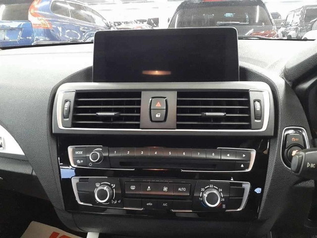 BMW 1 SERIES 2016