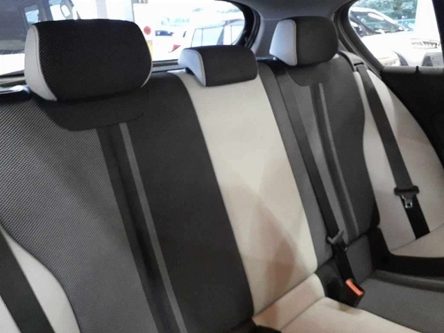 BMW 1 SERIES 2016