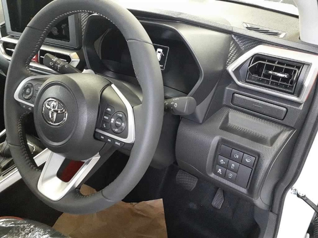 TOYOTA RAIZE 2025