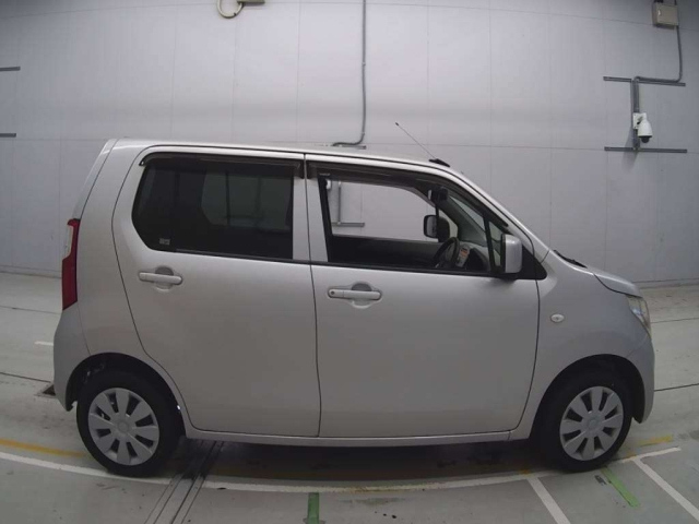 SUZUKI WAGON R 2014