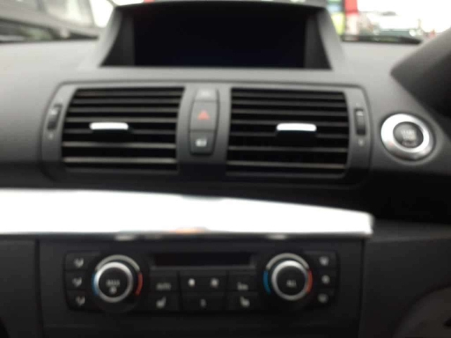 BMW 1 SERIES 2010