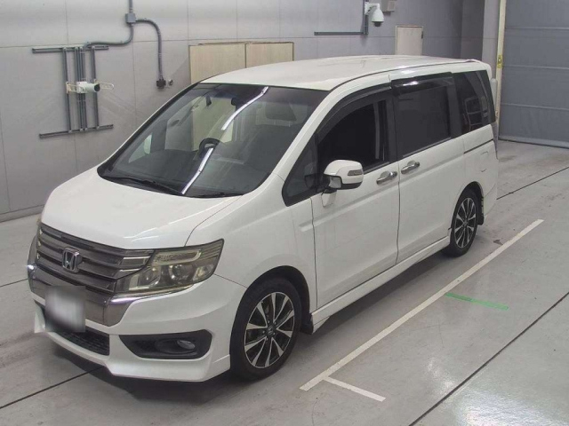 HONDA STEP WAGON 2014