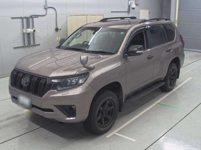 TOYOTA LAND CRUISER PRADO 2022