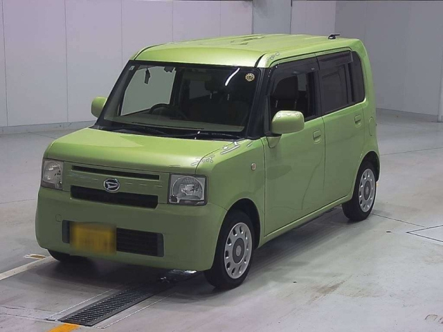 DAIHATSU MOVE CONTE 2015