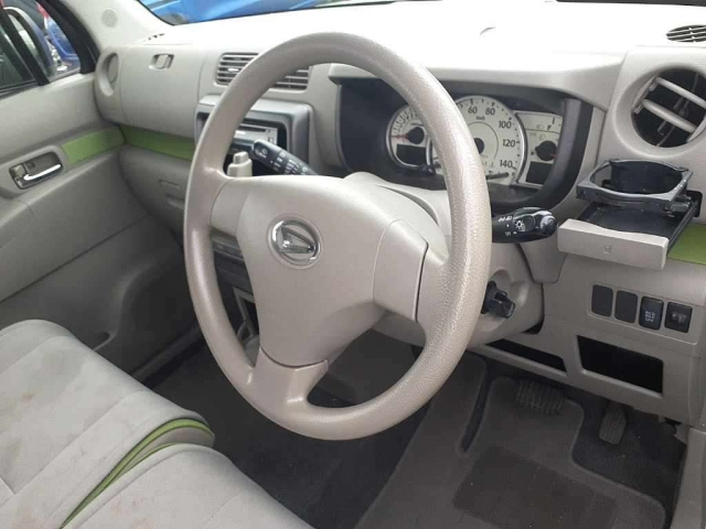 DAIHATSU MOVE CONTE 2015