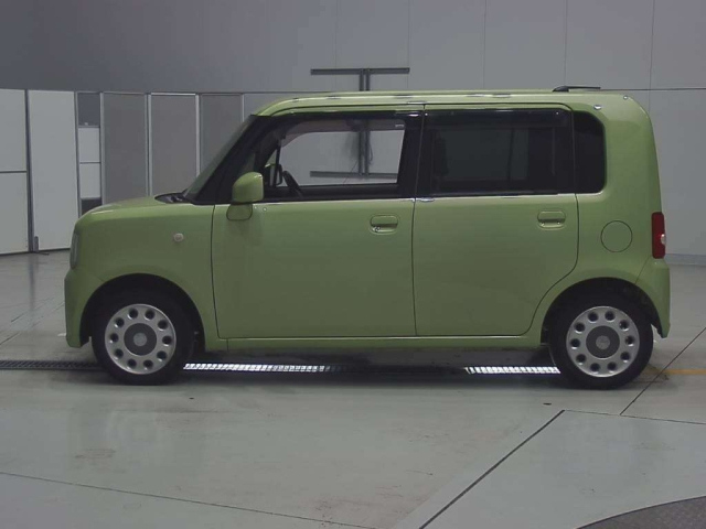 DAIHATSU MOVE CONTE 2015