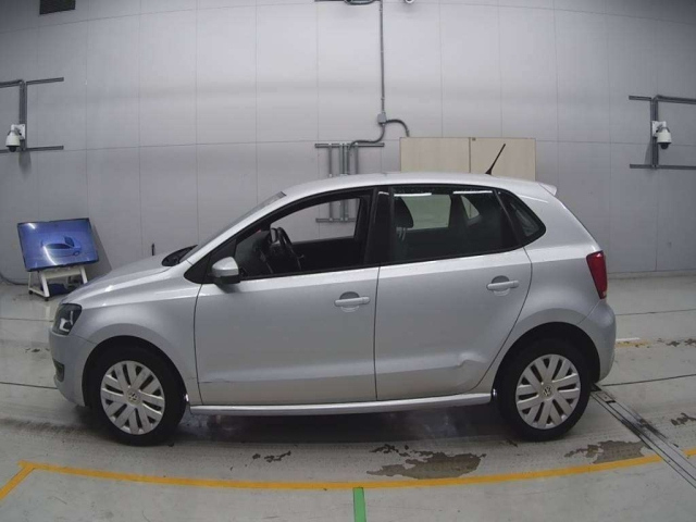VOLKSWAGEN POLO 2014
