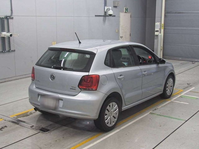 VOLKSWAGEN POLO 2014