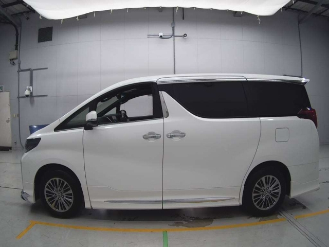TOYOTA ALPHARD 2023