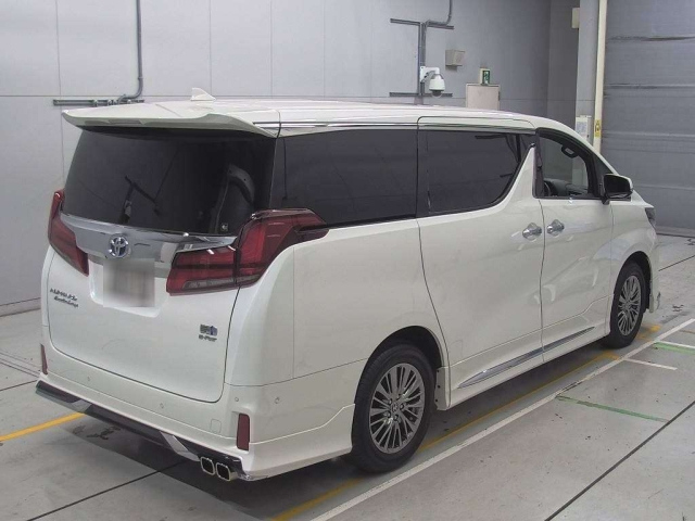 TOYOTA ALPHARD 2023