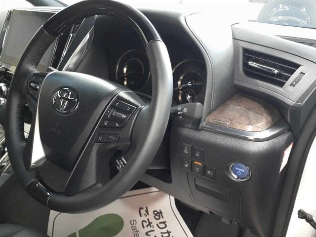 TOYOTA ALPHARD 2023