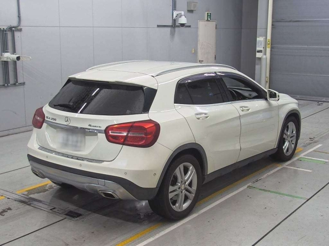 MERCEDES BENZ GLA CLASS 2015