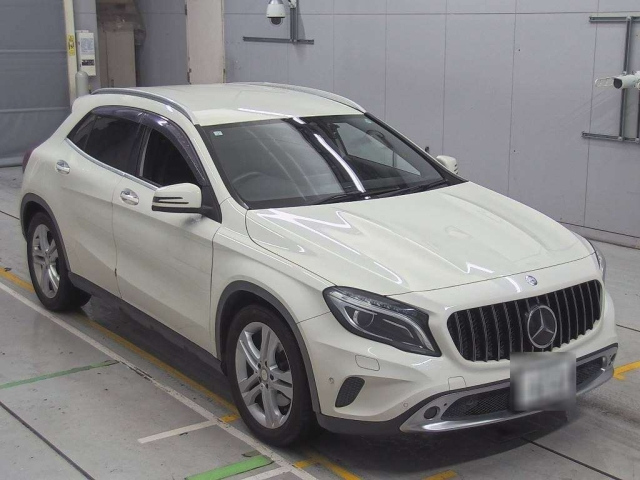 MERCEDES BENZ GLA CLASS 2015