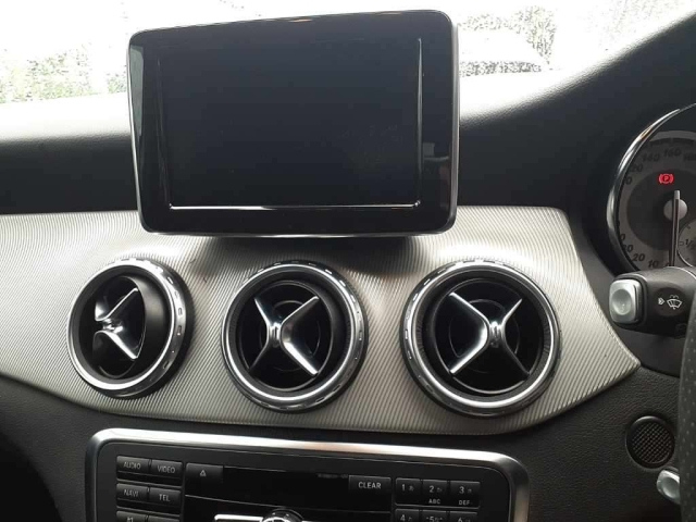 MERCEDES BENZ GLA CLASS 2015