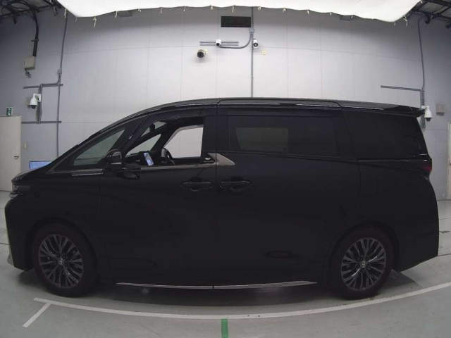 TOYOTA VELLFIRE 2023
