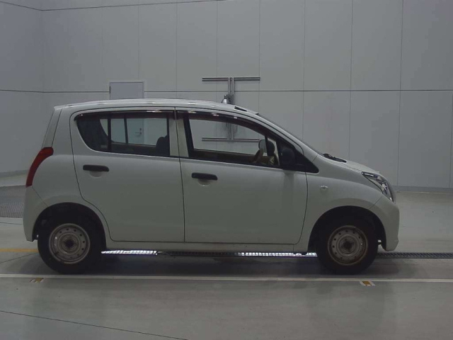 SUZUKI ALTO VAN 2011
