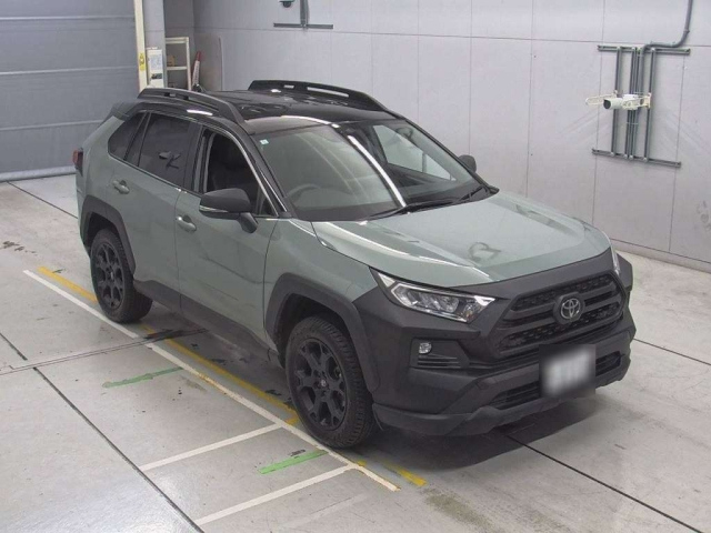 TOYOTA RAV4 2024