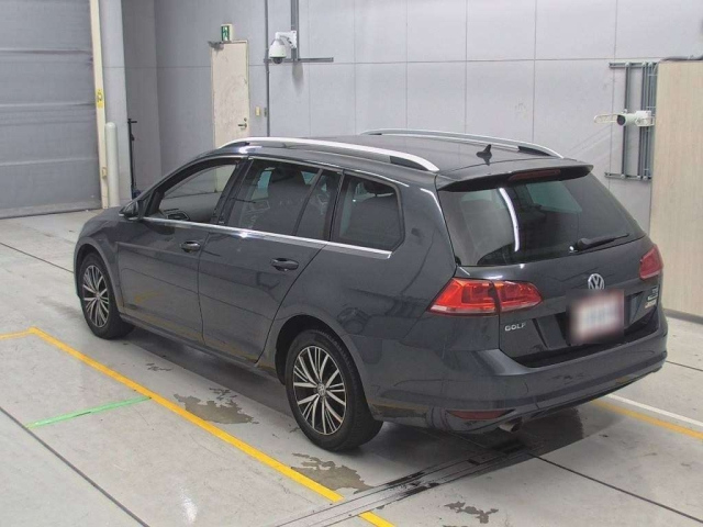 VOLKSWAGEN GOLF VARIANT 2016